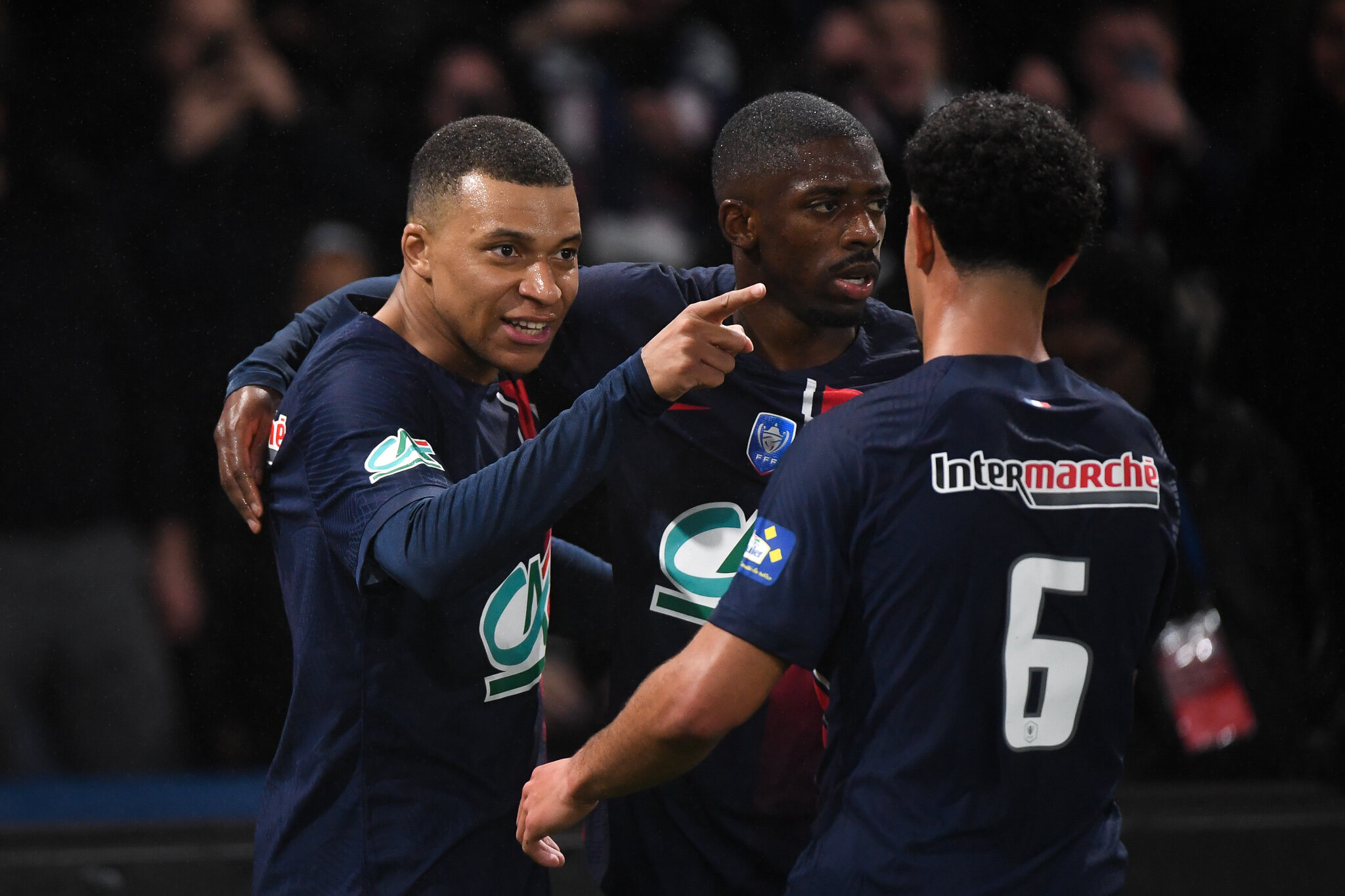 Football - Ligue des Champions - Kimpembe poursuit sa rééducation, Haller probablement forfait contre Paris !