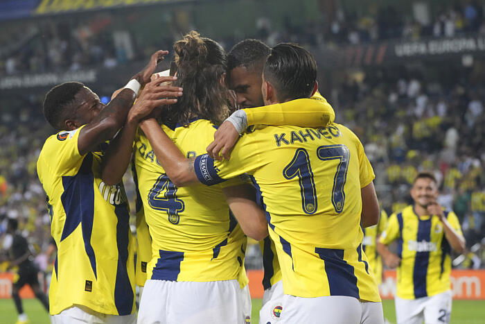 Pronostic Fenerbahce Manchester United